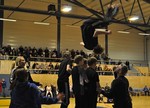 Gutteturnere med akrobatikk p trampen
